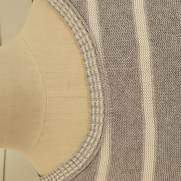 American Eagle Outfitters small grey and white striped sweater - Picture 2 of 5